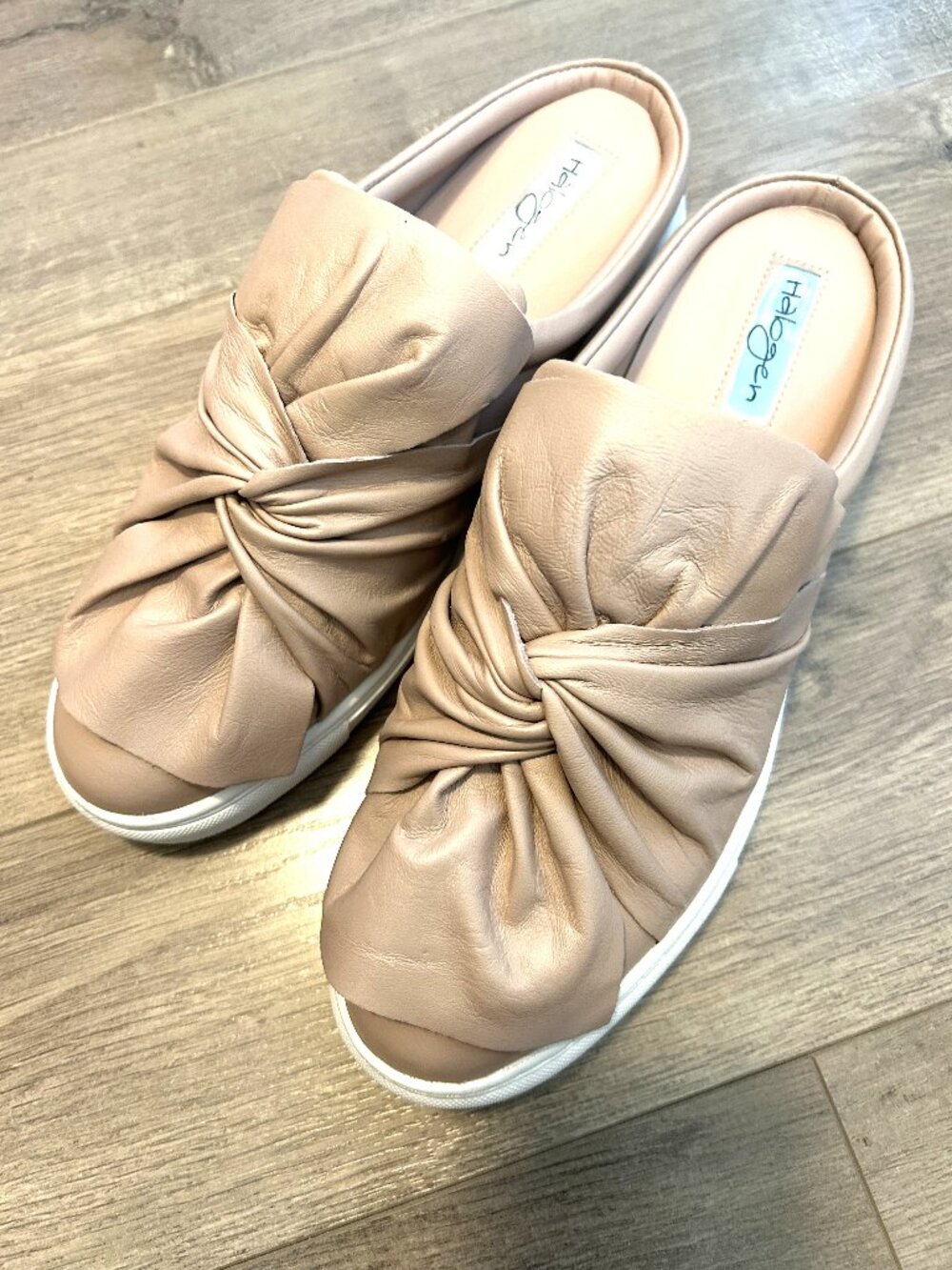 NWOT Halogen Mika Knotted leather mule tan sneakers, size 8